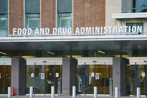 PMI, IQOS ri-autorizzato da FDA come Prodotto del Tabacco a Rischio Modificato