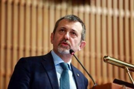 Caso Delmastro, fonti Commissione Antimafia: "Al via audizioni, sarà sentito anche ex sottosegretario"