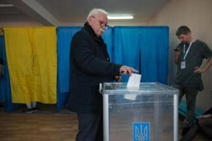 Ucraina verso il voto, media: &quot;Zelensky ha dato istruzioni per elezioni in estate&quot;