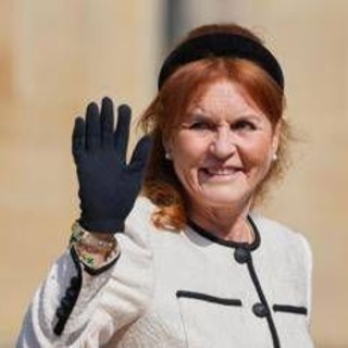 Sarah Ferguson, il ritorno a sorpresa dopo lo scandalo Epstein: avvistata a Londra Sarah Ferguson, il ritorno a sorpresa dopo lo scandalo Epstein: avvistata a Londra