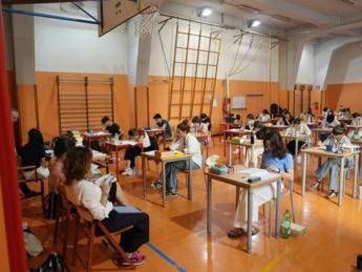Maturità 2025, 91mila docenti coinvolti. L'analisi: &quot;Compensi insignificanti per i commissari&quot;