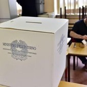 Sondaggio politico, Fratelli d’Italia stabile e Pd cala. Vannacci sale ancora Sondaggio politico, Fratelli d’Italia stabile e Pd cala. Vannacci sale ancora