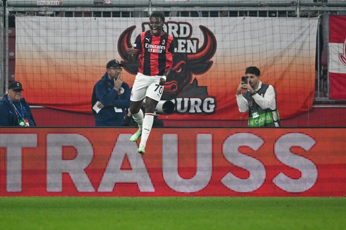 Show Cisse in Europa League, il Milan travolge il Salisburgo 4-0