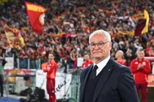 Dalla delusione all'entusiasmo: i tifosi della Roma (ri)abbracciano Ranieri