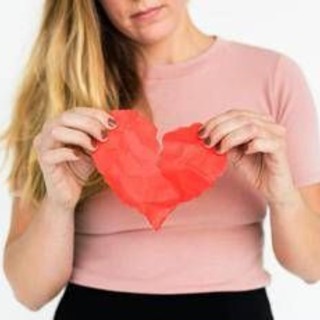 Dal poco sonno alla luce artificiale, ecco come si ammala il cuore: l'appello dei cardiologi Usa