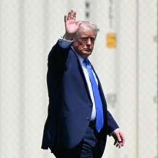 Trump in California, uomo armato arrestato prima dell'arrivo del presidente
