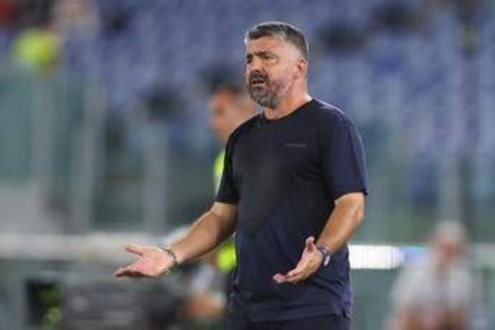 Lazio, rabbia dei tifosi dopo eliminazione dalla Coppa Italia: "Gattuso dimettiti" Lazio, rabbia dei tifosi dopo eliminazione dalla Coppa Italia: "Gattuso dimettiti"