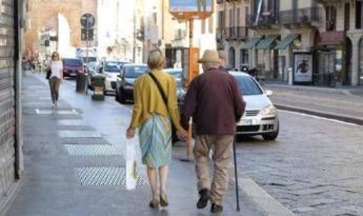Emergenza caldo, sos anziani: "Rischio aritmie e cali pressione"