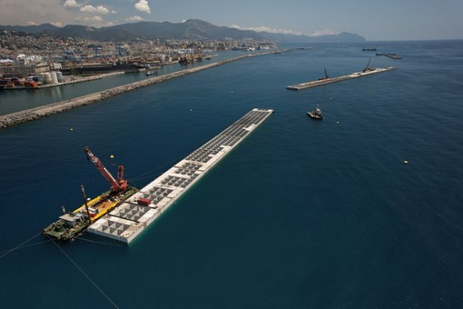 Posato il 26^ cassone della Diga Foranea di Genova