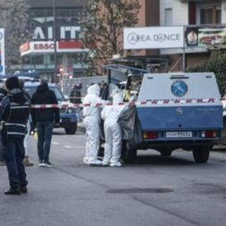 Sparatoria a Milano, aperto fascicolo: Procura indagherà poliziotto come atto dovuto Sparatoria a Milano, aperto fascicolo: Procura indagherà poliziotto come atto dovuto