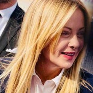 Meloni scala un gradino del podio, il suo è il secondo governo più longevo: nel mirino record Berlusconi II