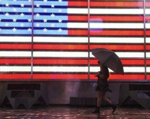 Usa, tempesta flagella nord-est Paese: voli cancellati, blackout e allerta inondazioni Usa, tempesta flagella nord-est Paese: voli cancellati, blackout e allerta inondazioni