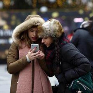 Vento gelido, crollo temperature e rischio neve anche in collina: le previsioni meteo