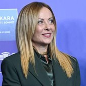 Meloni: “Rispettiamo impegni Nato ma stabiliamo noi priorità”. Su Trump: “Non mi pento di nulla"