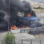 No Tav, assalto al cantiere in Val di Susa: bruciate 2 camionette dei carabinieri
