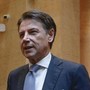 Giuseppe Conte: "Tornato a casa. Intervento riuscito, sto molto bene"