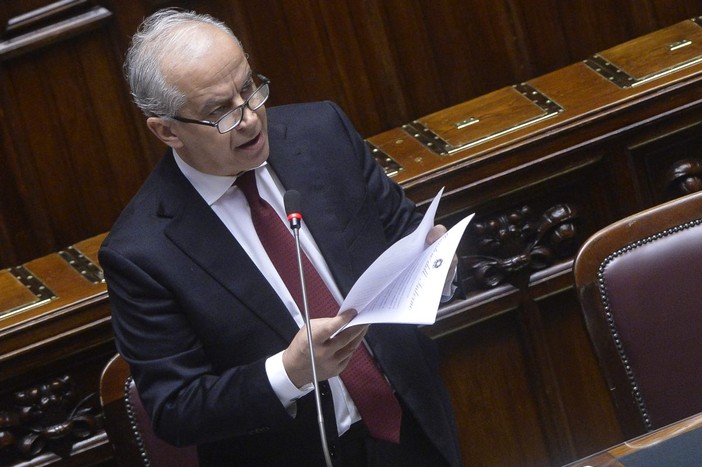 Migranti, Piantedosi “In due anni oltre l’80% di sbarchi in meno”