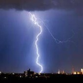 Dalla paralisi all'infarto: cosa accade se si è colpiti da un fulmine