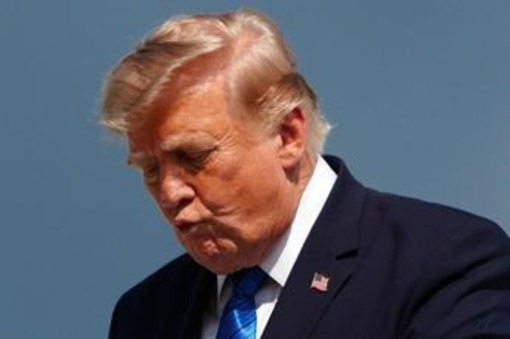 Iran, annunci di raid imminenti e poi 'ripensamenti': tutte le volte di Trump