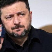 Ucraina, Zelensky cerca sostituto capo di stato maggiore Syrsky: in corso casting comandanti militari Ucraina, Zelensky cerca sostituto capo di stato maggiore Syrsky: in corso casting comandanti militari