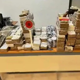 Blitz antidroga con 12 misure cautelari tra Abruzzo, Lazio e Puglia