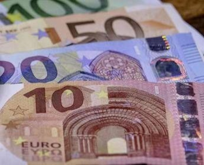 Conti pubblici, Italia promossa da mercati e Ue: ora la sfida è per la crescita Conti pubblici, Italia promossa da mercati e Ue: ora la sfida è per la crescita