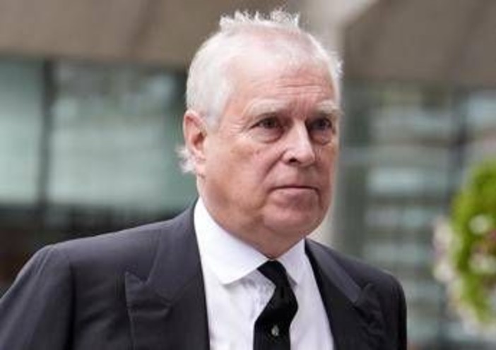 Gb, ex principe Andrea indagato per presunti reati sessuali Gb, ex principe Andrea indagato per presunti reati sessuali