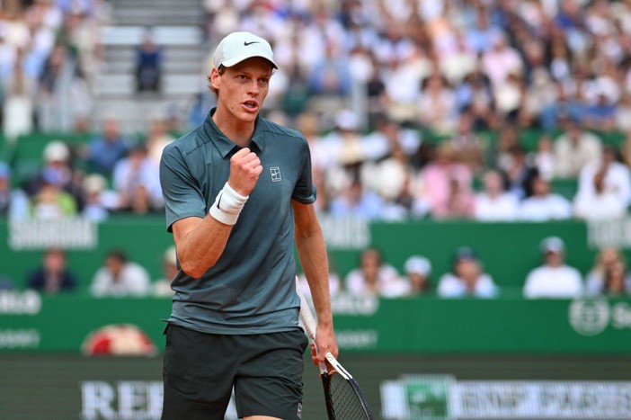 Sinner al secondo turno al Roland Garros, Tabur ko in tre set Sinner al secondo turno al Roland Garros, Tabur ko in tre set