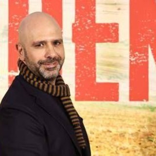 Esordio da record per 'Buen Camino', Checco Zalone travolge il box office di Natale