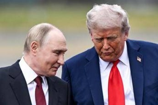 Ucraina, Trump: &quot;D’accordo con Putin, serve accordo di pace e non tregua&quot;
