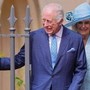 Carlo e Camilla, così la distanza tiene vivo l'amore: weekend separati per non annoiarsi