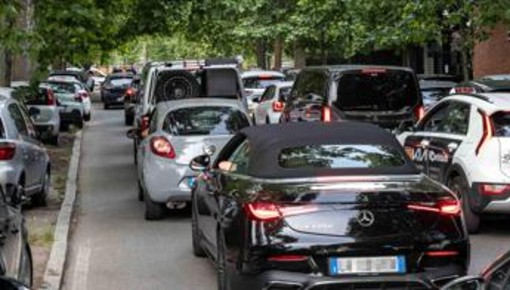 Per recarsi in ufficio se ne va uno stipendio all'anno, i conti della Cna Per recarsi in ufficio se ne va uno stipendio all'anno, i conti della Cna