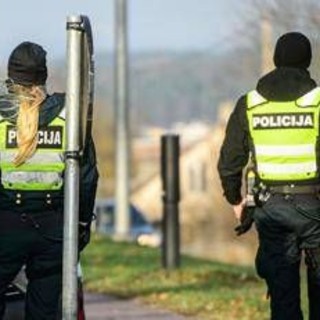 Lituania ha chiuso la frontiera con la Bielorussia Lituania ha chiuso la frontiera con la Bielorussia