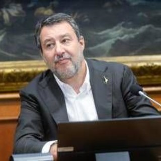 Milano, Salvini: "Arrivano 500 parà per ordine pubblico, potranno usare droni e Lince" Milano, Salvini: "Arrivano 500 parà per ordine pubblico, potranno usare droni e Lince"