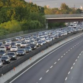 Weekend da bollino rosso, oltre 24 milioni di veicoli sulle strade fino a domani Weekend da bollino rosso, oltre 24 milioni di veicoli sulle strade fino a domani