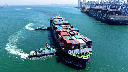 Cina, commercio estero in crescita ad aprile, +14,2% rispetto a un anno fa