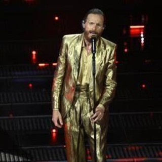 Jovanotti, niente stop ai concerti: &quot;Li dedicheremo a Papa Francesco&quot;