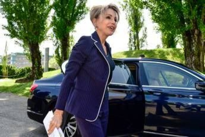 Marina Berlusconi: &quot;Big tech gente che se ne frega, piattaforme far west&quot;