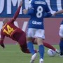 Como-Roma, Malen espulso per fallo su Kaiki: cosa è successo Como-Roma, Malen espulso per fallo su Kaiki: cosa è successo