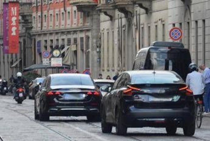 Ncc, la sentenza della Consulta: "Vincoli sproporzionati, non è competenza statale" Ncc, la sentenza della Consulta: "Vincoli sproporzionati, non è competenza statale"