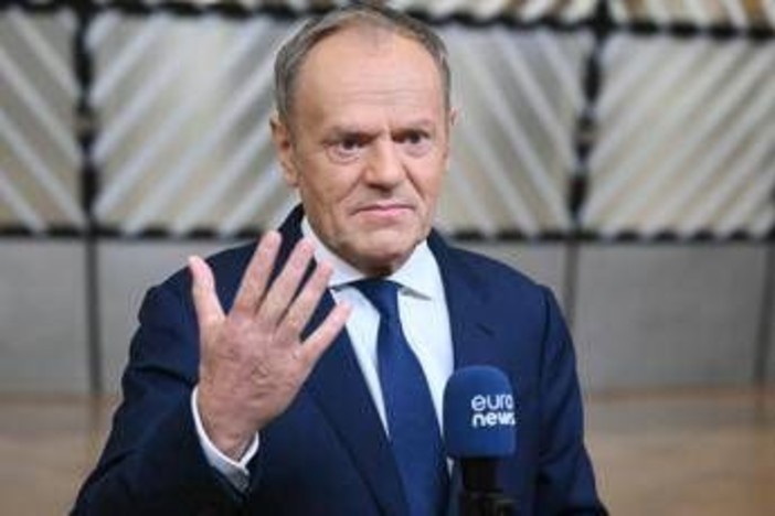 Polonia, piano per uccidere Tusk e ministro della Difesa: riunione d'emergenza delle agenzie di sicurezza