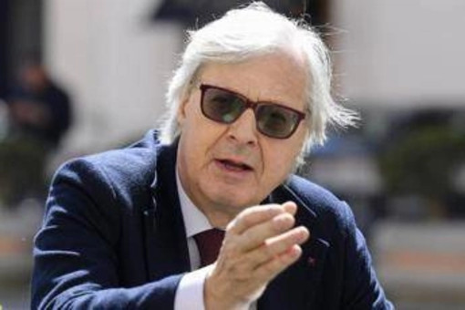 Sgarbi e la depressione, la psicologa: &quot;Sofferenza grande, sua volontà va rispettata&quot;