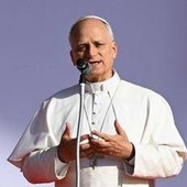 Papa Leone, pneumologo: "Nodulo polmonare circoscritto operabile, spesso intervento è risolutivo" Papa Leone, pneumologo: "Nodulo polmonare circoscritto operabile, spesso intervento è risolutivo"