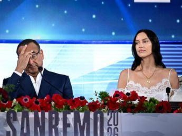 Sanremo, Irina Shayk fa melina su Russia e Putin: "Nessun commento politico" Sanremo, Irina Shayk fa melina su Russia e Putin: "Nessun commento politico"