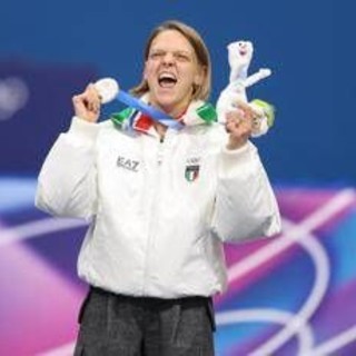 Fontana argento nei 500 metri short track, medaglia per la storia