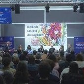 Ferrovie dello Stato presenta 'Viaggiare con leggerezza', antologia di autori