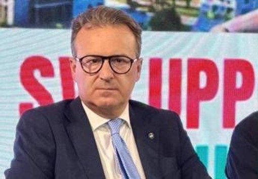 Risparmio, Damiani: "Conti di investimento e incentivi fiscali per sostenere la crescita del Paese" Risparmio, Damiani: "Conti di investimento e incentivi fiscali per sostenere la crescita del Paese"