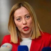 Iran, Meloni sente Merz e Starmer. Ai leader del Golfo: "Ingiustificabili attacchi a vostri Paesi"