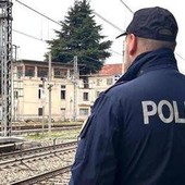 Trapani, ascolta musica con le cuffie e non sente l'arrivo del treno: muore a 17 anni