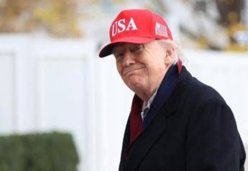 Usa, Nyt: &quot;Trump mostra segni stanchezza&quot;. E lui replica: &quot;Mai lavorato così tanto&quot;